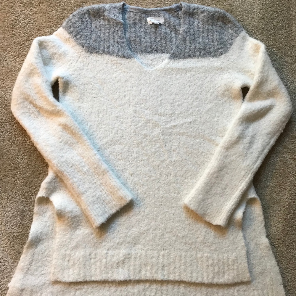 Lou & Grey - Color Block Oversized Sweater